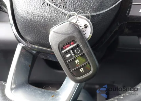 2023 Honda Pilot Awd Ex-L 8 Passenger z USA, uszkodzony, nr VIN 5FNYG1H40PB039517